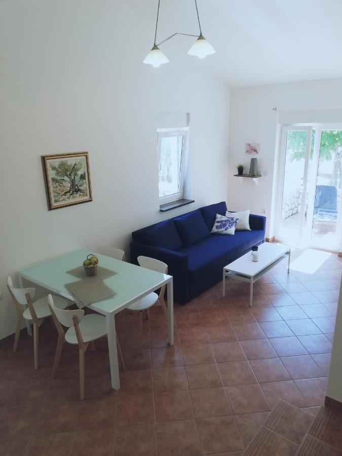 הוילה מאנדרה Lavender House מראה חיצוני תמונה