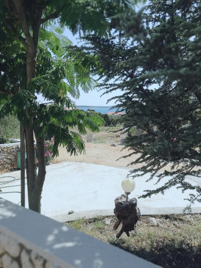 הוילה מאנדרה Lavender House מראה חיצוני תמונה