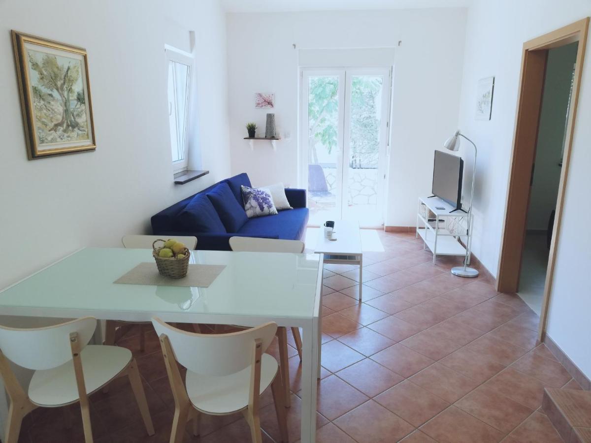 הוילה מאנדרה Lavender House מראה חיצוני תמונה