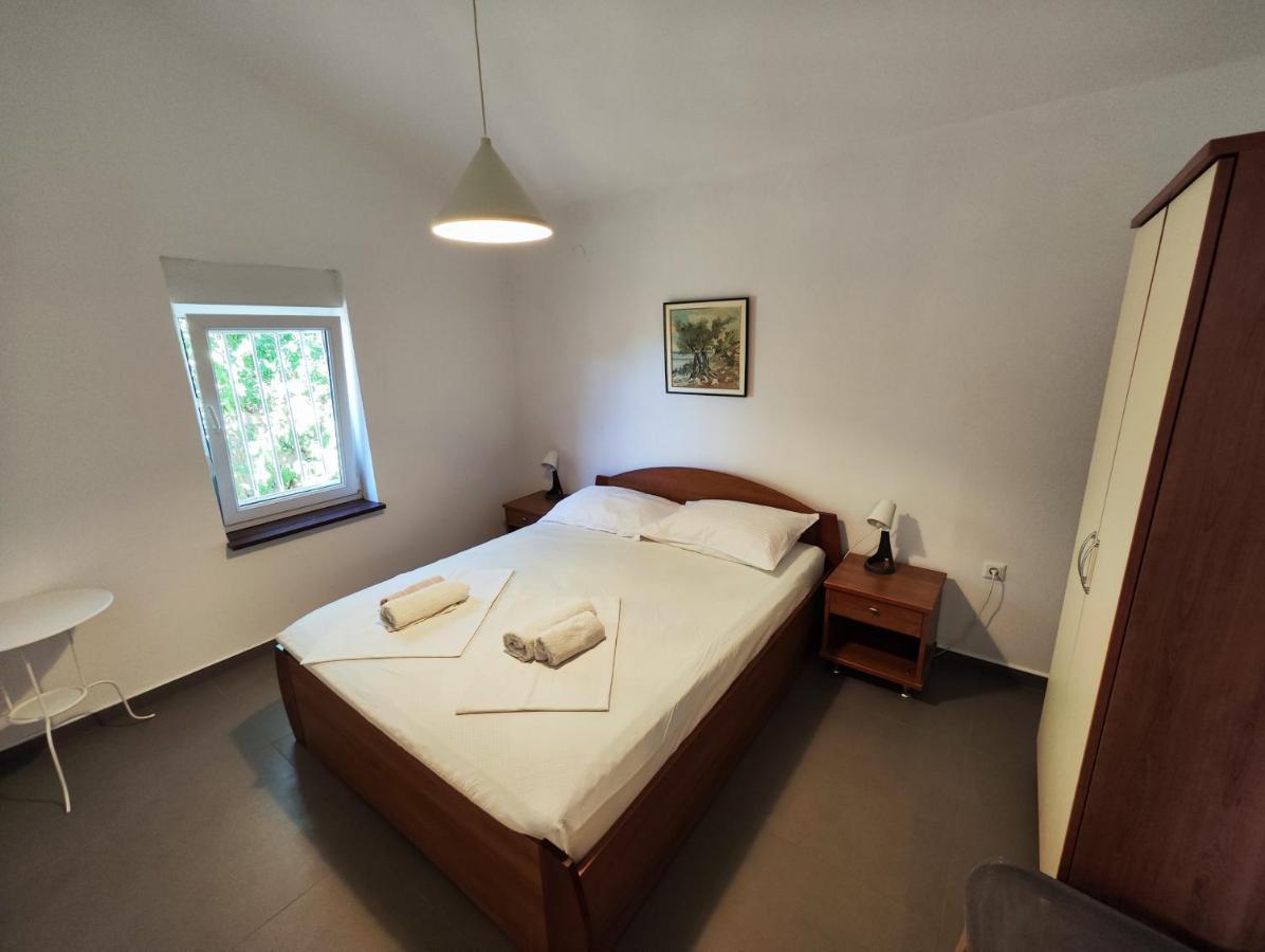 הוילה מאנדרה Lavender House מראה חיצוני תמונה